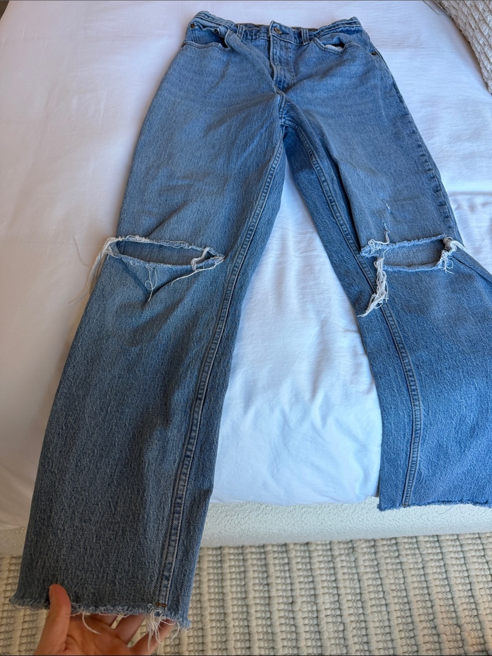 Abercrombie Curve Love 90s Straight Ultra High Rise Distressed Jeans 29 8R